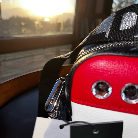 Karl Lagerfeld: Camera Ikons Photography Crossbody Bag - Picture 8 of 12